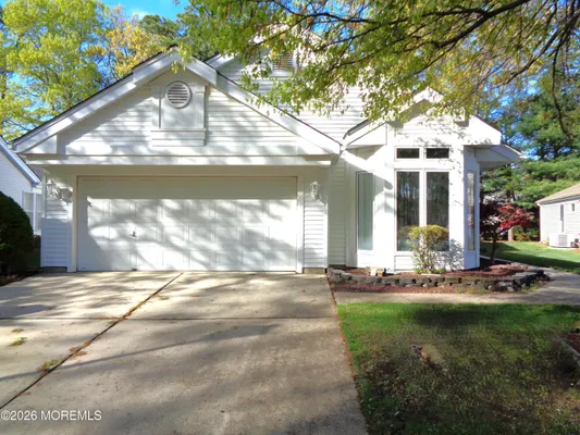 Property Slideshow image 3 of 49 | 2311 kira ct, Toms River, NJ, 08755