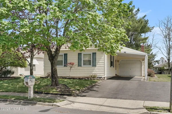 Property Slideshow image 3 of 29 | 24 encinitas dr, Toms River, NJ, 08757