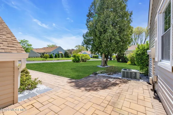 Property Slideshow image 3 of 38 | 81d parkway dr, Freehold, NJ, 07728