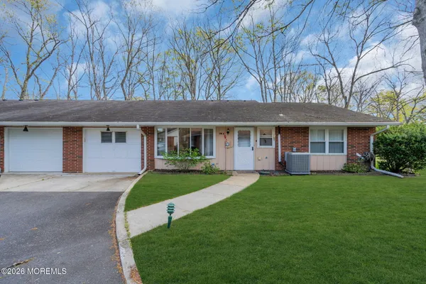 Property Slideshow image 2 of 18 | 178a sterling ct, Lakewood, NJ, 08701