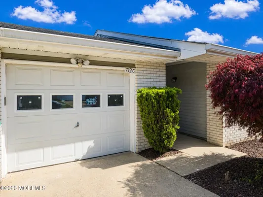 Property Slideshow image 3 of 28 | 732c ralston plz, Monroe, NJ, 08831