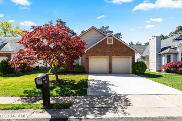 Property Slideshow image 3 of 34 | 1585 sweetbay dr, Toms River, NJ, 08755