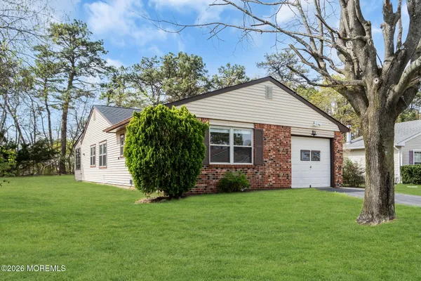 Property Slideshow image 2 of 47 | 12 nautilus dr, Brick, NJ, 08723