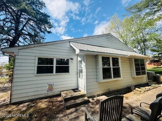 Property Slideshow image 2 of 18 | 157 hudson pkwy c, Whiting, NJ, 08759