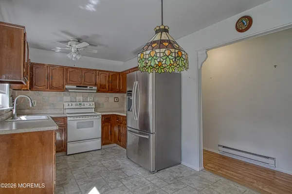 Property Slideshow image 3 of 19 | 8 hamilton ln b, Whiting, NJ, 08759