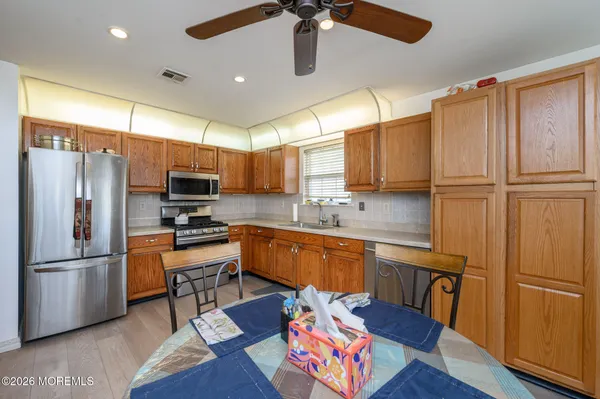 Property Slideshow image 3 of 30 | 102 canterbury ln, Toms River, NJ, 08757