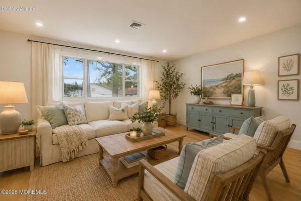 Property Slideshow image 3 of 17 | 9 gramercy ct, Toms River, NJ, 08757