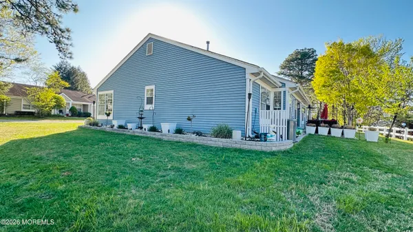 Property Slideshow image 3 of 29 | 988 buckingham dr b, Manchester, NJ, 08759