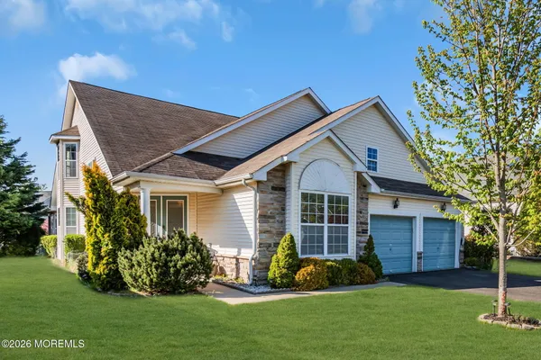 Property Slideshow image 2 of 39 | 703 michael ct, Lakewood, NJ, 08701