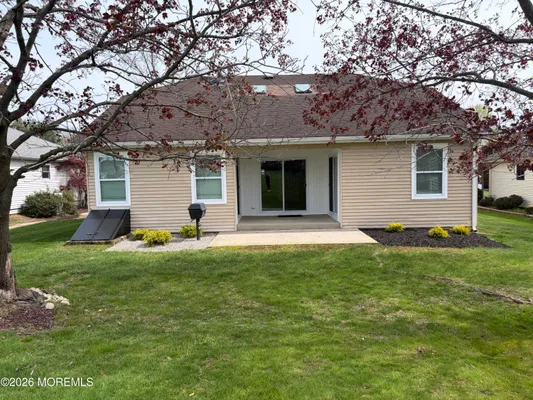 Property Slideshow image 2 of 37 | 10 suffolk way, Marlboro, NJ, 07746