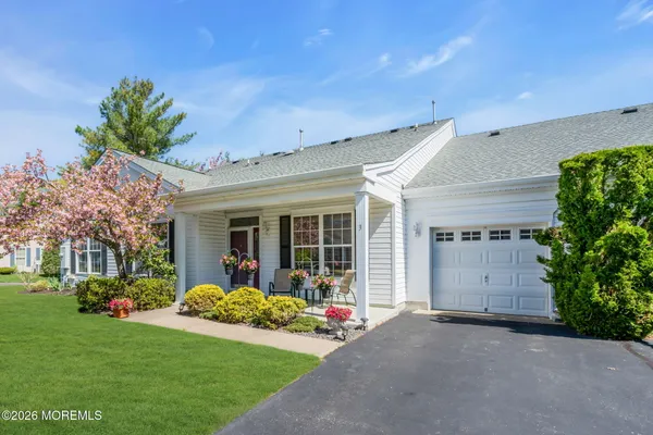 Property Slideshow image 2 of 41 | 3 golden willows ave, Lakewood, NJ, 08701