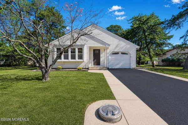 Property Slideshow image 2 of 27 | 44 penwood dr 55, Whiting, NJ, 08759