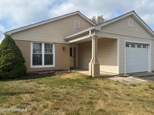 Property Slideshow image 2 of 11 | 10 saint paul pl, Manchester, NJ, 08759