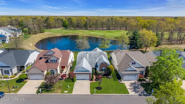 Property Slideshow image 2 of 88 | 39 baltusrol dr, Jackson, NJ, 08527