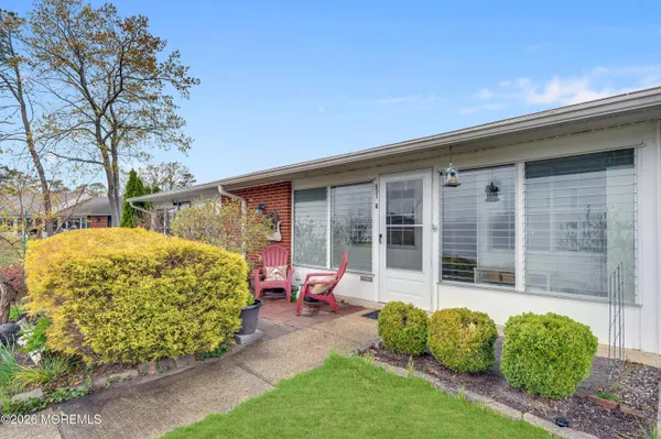 Property Slideshow image 3 of 38 | 651b plymouth dr b, Lakewood, NJ, 08701