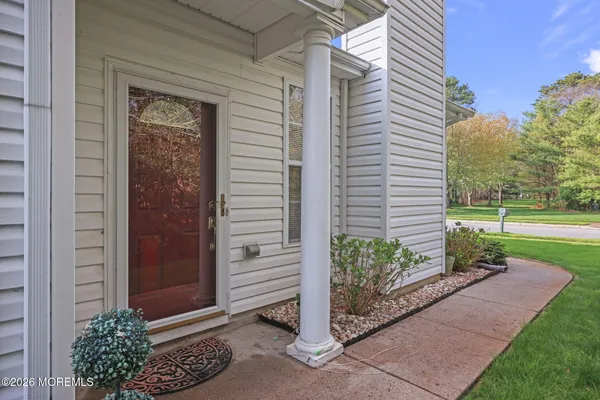 Property Slideshow image 3 of 27 | 26 orchid ln, Brick, NJ, 08724