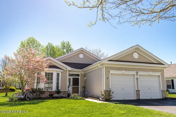 Property Slideshow image 2 of 31 | 514 weston dr, Galloway, NJ, 08205