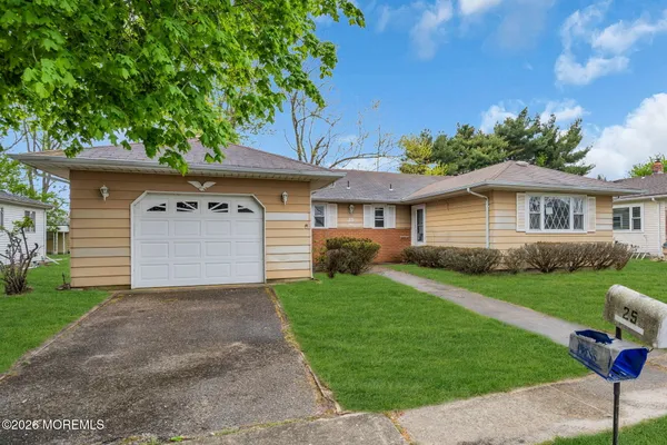 Property Slideshow image 3 of 23 | 25 tivoli st, Toms River, NJ, 08757