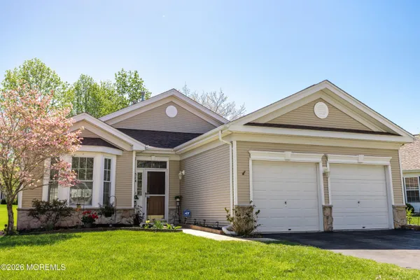 Property Slideshow image 3 of 31 | 514 weston dr, Galloway, NJ, 08205