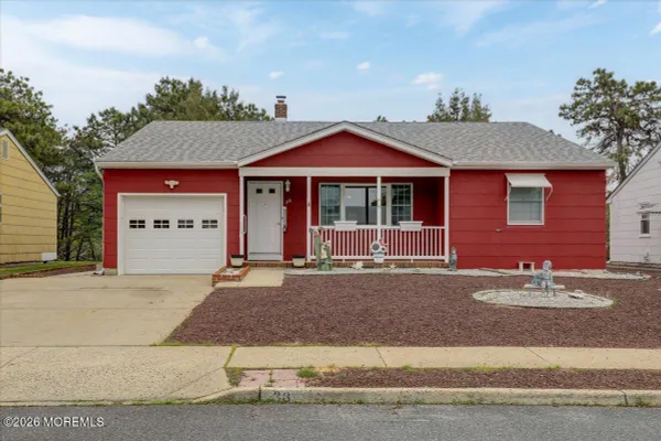 Property Slideshow image 2 of 48 | 38 fairfield rd, Toms River, NJ, 08757