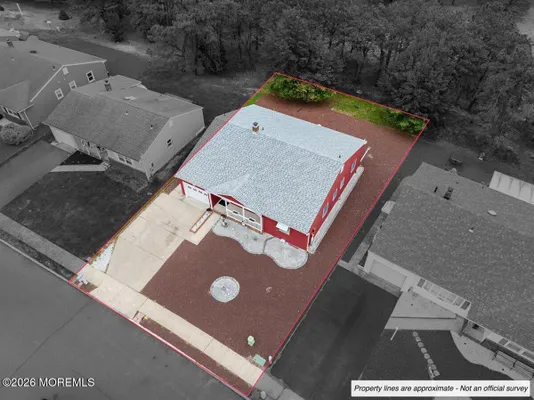 Property Slideshow image 3 of 48 | 38 fairfield rd, Toms River, NJ, 08757