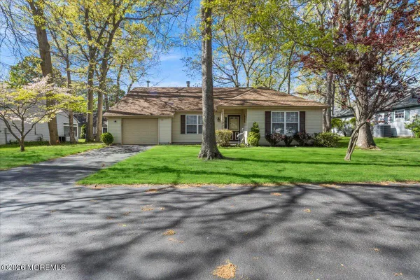 Property Slideshow image 3 of 28 | 117 morning glory ln, Whiting, NJ, 08759