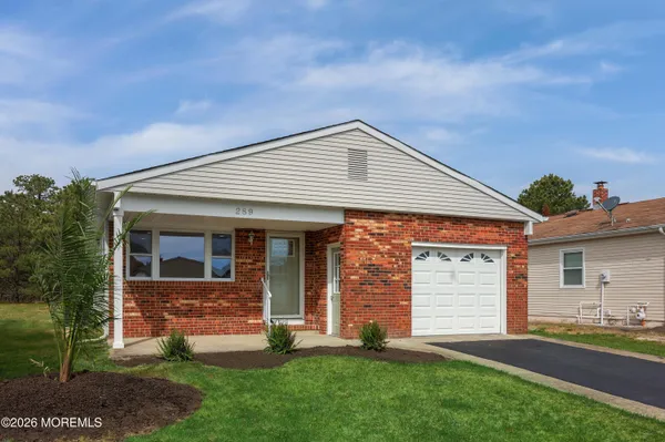 Property Slideshow image 3 of 33 | 289 costa mesa dr, Toms River, NJ, 08757