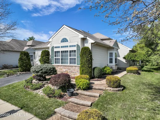 Property Slideshow image 2 of 36 | 9 florian ct, Manchester, NJ, 08759