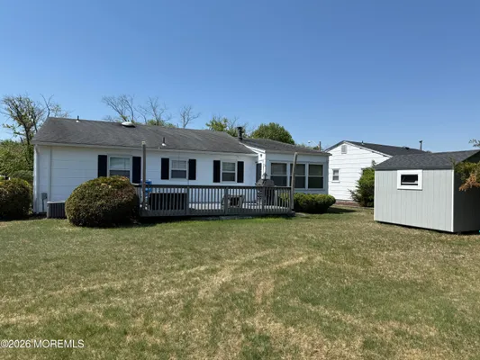 Property Slideshow image 3 of 20 | 2 brakenbury dr, Toms River, NJ, 08757