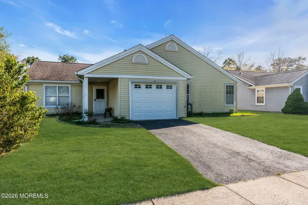 Property Slideshow image 3 of 40 | 21 hastings dr, Forked River, NJ, 08731