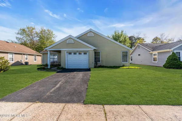 Property Slideshow image 2 of 40 | 21 hastings dr, Forked River, NJ, 08731