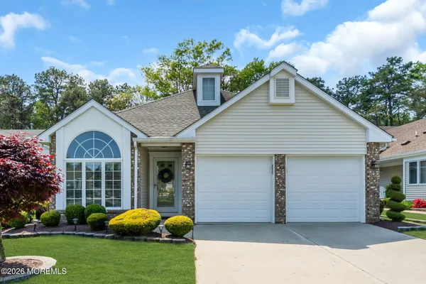 Property Slideshow image 2 of 39 | 2429 agincourt rd, Toms River, NJ, 08755
