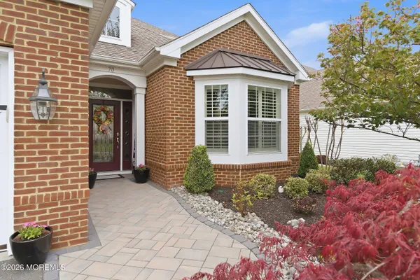 Property Slideshow image 2 of 70 | 70 e bosworth blvd, Farmingdale, NJ, 07727