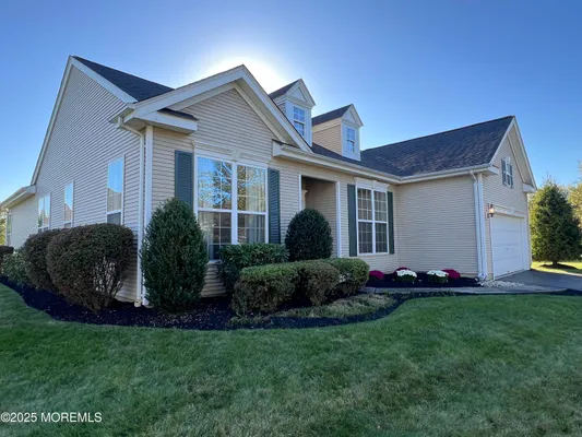 Property Slideshow image 2 of 27 | 33 bunker hill dr, Allentown, NJ, 08501