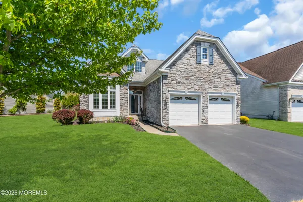 Property Slideshow image 2 of 32 | 52 plymouth way, Barnegat, NJ, 08005