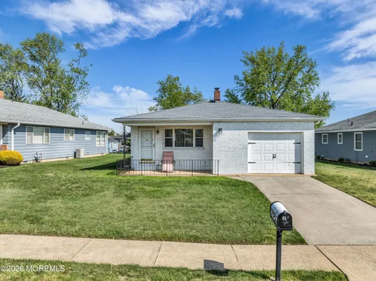 Property Slideshow image 3 of 23 | 10 picasso ct, Toms River, NJ, 08757
