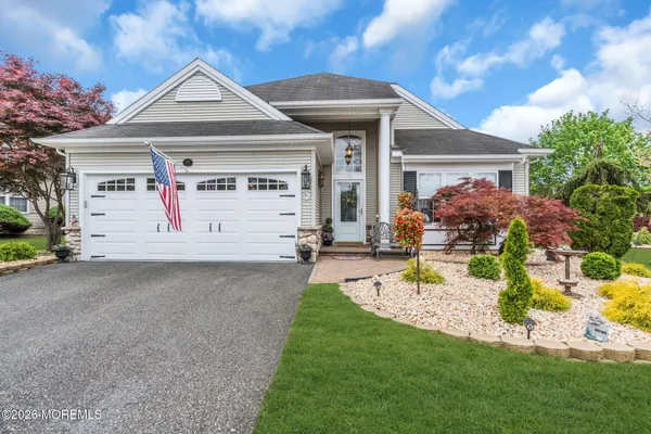 Property Slideshow image 3 of 38 | 15 medici dr, Manchester, NJ, 08759