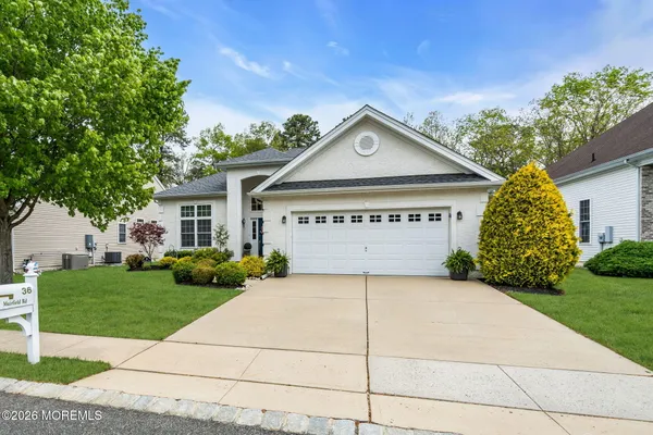 Property Slideshow image 3 of 38 | 36 muirfield rd, Jackson, NJ, 08527