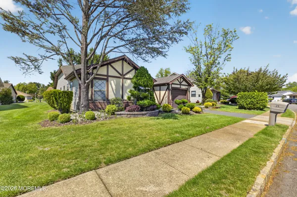Property Slideshow image 2 of 32 | 25 hansom ln, Marlboro, NJ, 07746