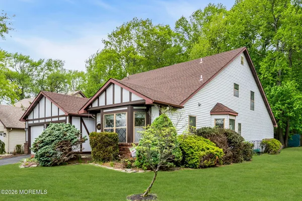 Property Slideshow image 2 of 31 | 106 murray hill ter, Marlboro, NJ, 07746