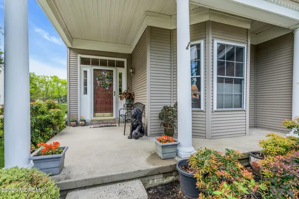 Property Slideshow image 3 of 42 | 9 winged foot rd, Jackson, NJ, 08527