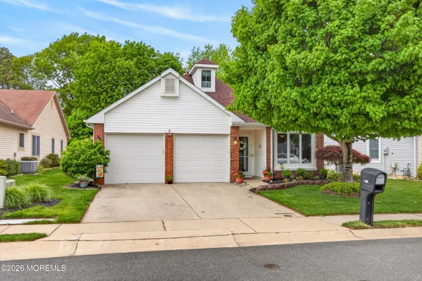 Property Slideshow image 2 of 35 | 2278 agincourt rd, Toms River, NJ, 08755