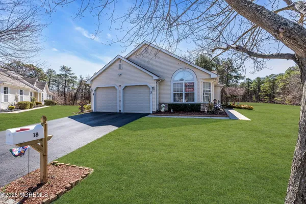Property Slideshow image 2 of 36 | 18 rosewood ct, Lakewood, NJ, 08701