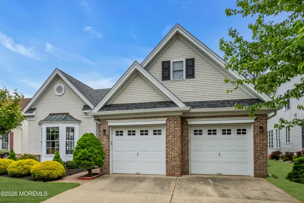 Property Slideshow image 3 of 40 | 49 shoal rd, Jackson, NJ, 08527