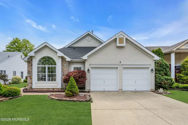 Property Slideshow image 2 of 41 | 21 baltusrol dr, Jackson, NJ, 08527
