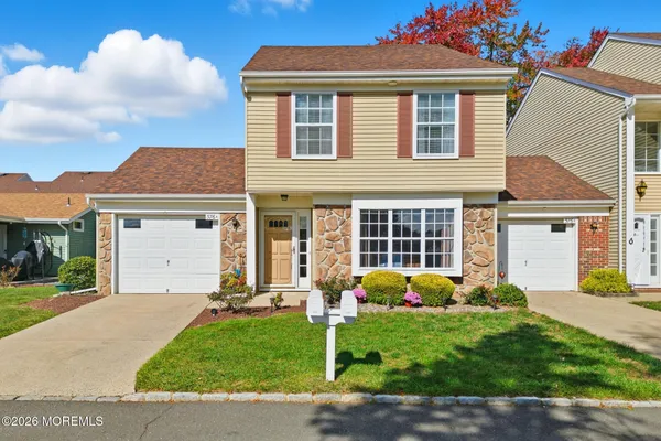 Property Slideshow image 2 of 35 | 376 stirling dr 376a, Monroe, NJ, 08831