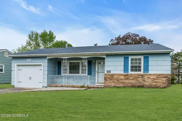 Property Slideshow image 3 of 35 | 112 georgetown rd, Toms River, NJ, 08757