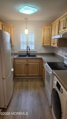 Property Slideshow image 2 of 9 | 47 cambridge ct e, Lakewood, NJ, 08701