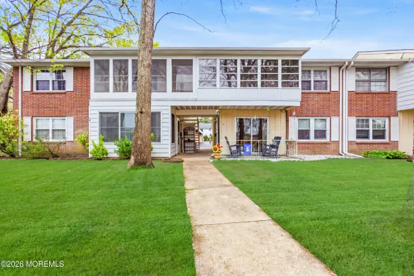 Property Slideshow image 3 of 20 | 48g cambridge ct, Lakewood, NJ, 08701