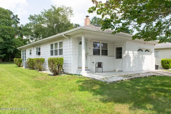 Property Slideshow image 2 of 20 | 50 biabou dr, Toms River, NJ, 08757